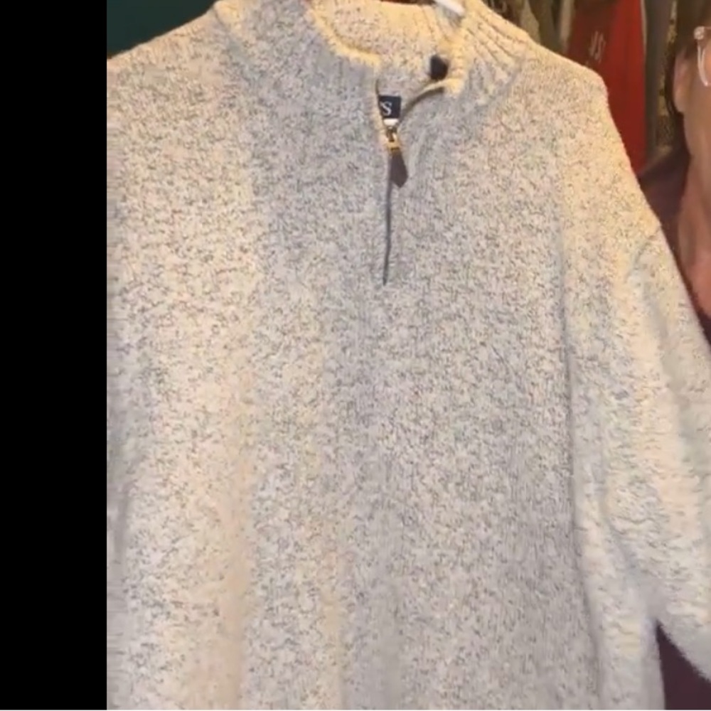 Men’s CHAPS Large Quartex Zip Sweater